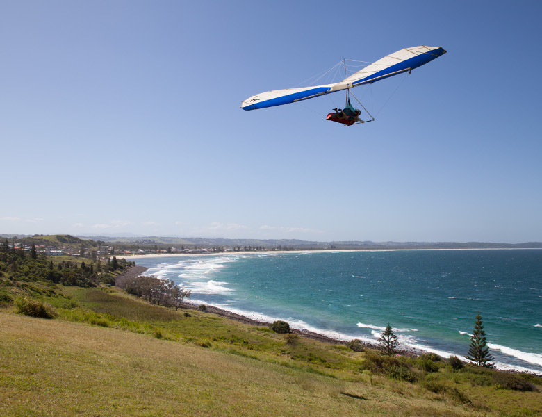 A hanglider soaring above Pat Morton lookout