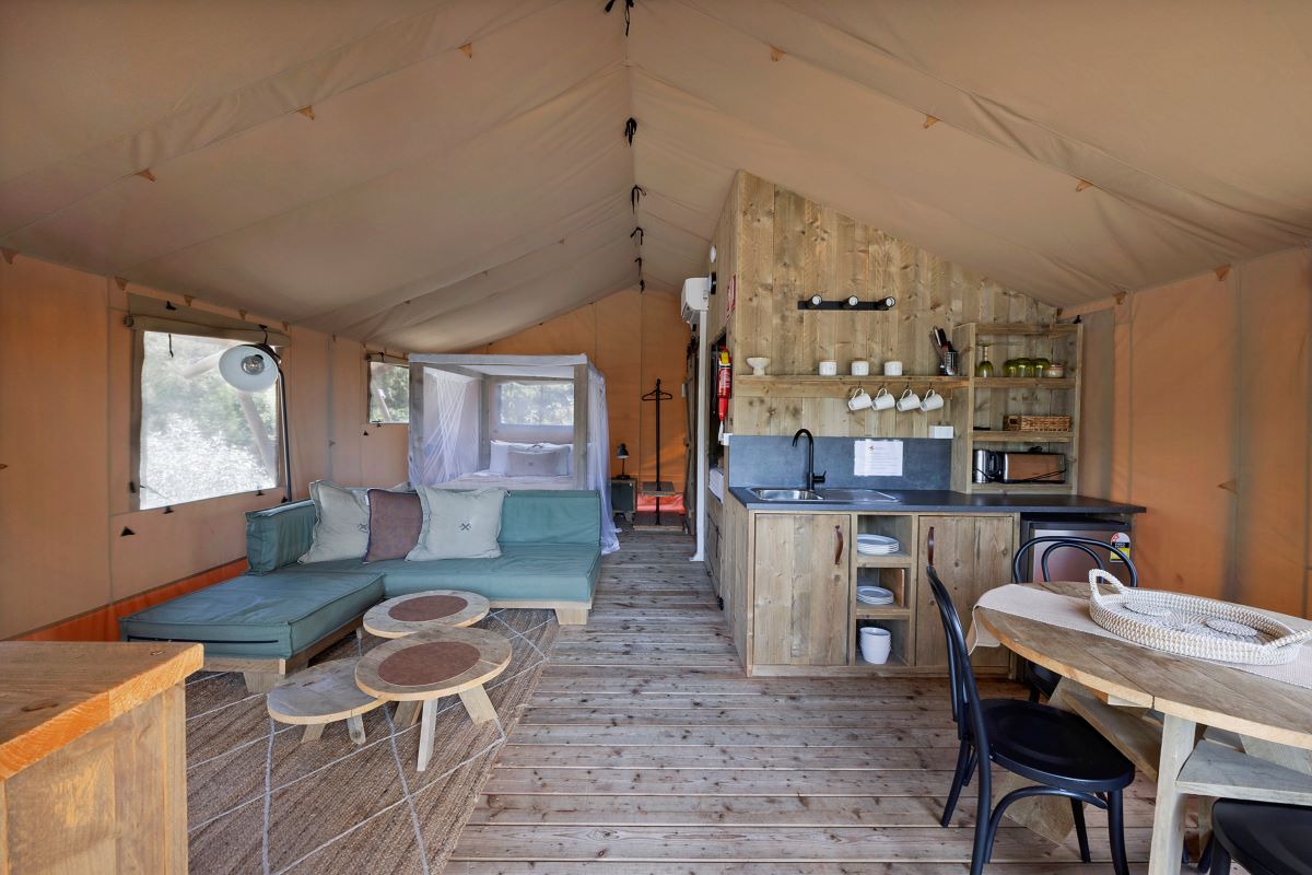 LennoxGlampingTentSleeps4 3