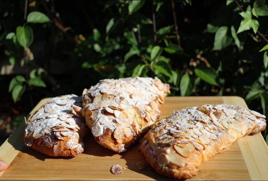 almond croissant