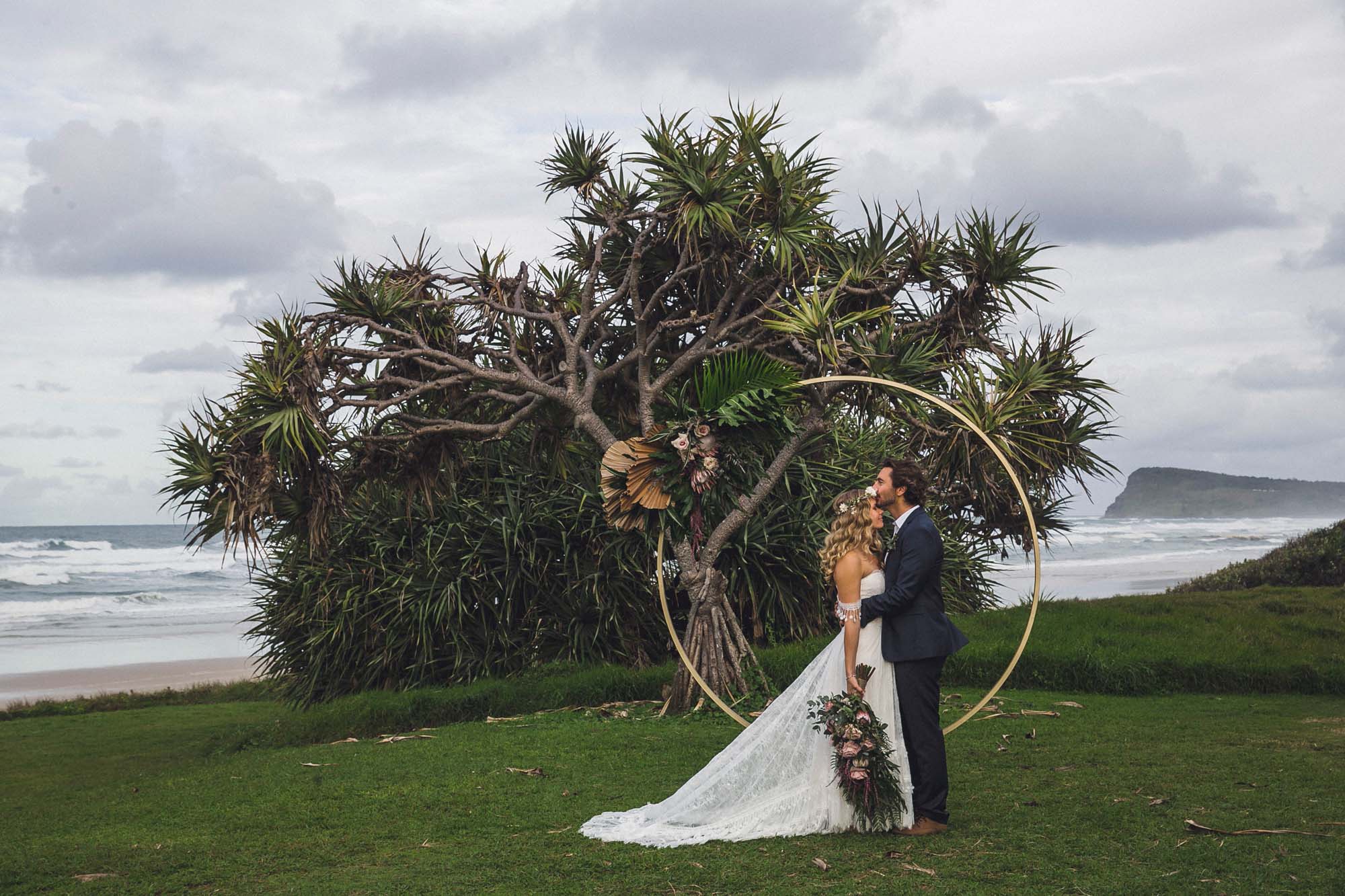 lennox head wedding real wedding april werz photographer 