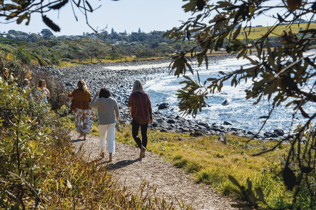 walking boulders