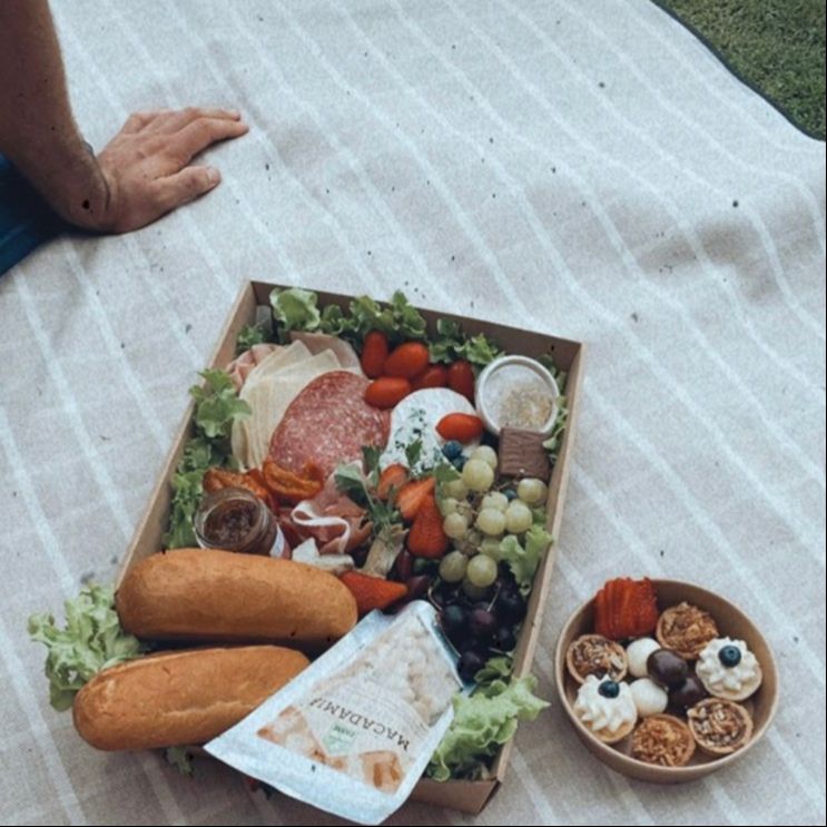 Summerland Farm Picnic for Two