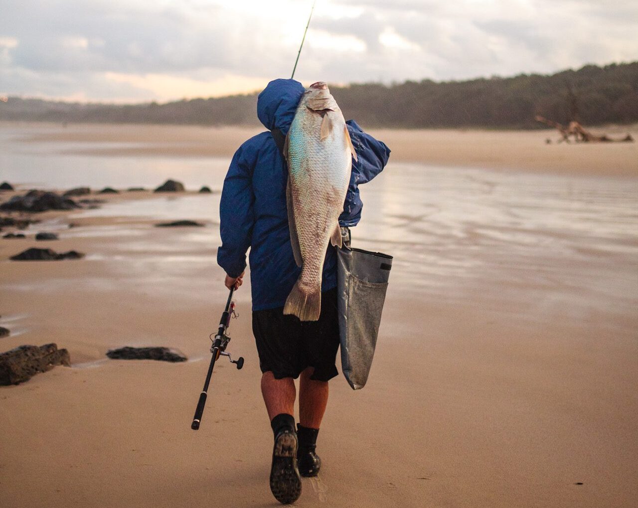 Angels Beach Fisherman, Ballina